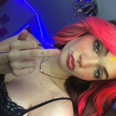 lizzie_leena's profile picture. 
