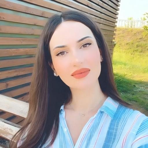 Arvruxar77935's profile picture. Striving is the most beautiful scenery of youth.