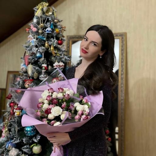 Yteegau165's profile picture. Write your life with hard work.