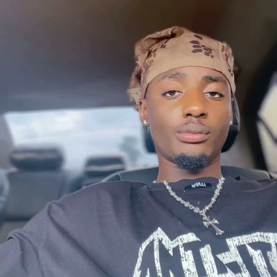 badassbaby2lit's profile picture. 2️⃣🔥yess_siirskii 🎙️🎶,,rags to riches..... Roses tha grew outta concrete© stylist🎈🧩 4PF on God🙏🏾 IG@babyy2lit