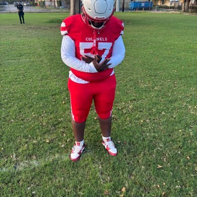 Thomasharden56's profile picture. Thomas harden |5’11,260|CO 2029| Plantation high school/ Slwr 3.5 GPA/ thomasharden2010@iCloud.com/ +1 (954) 336-4253