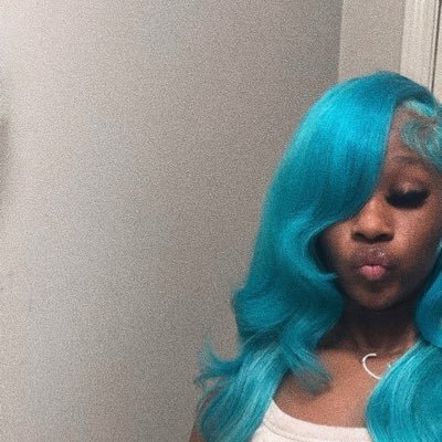 chynawhynnaa's profile picture. 