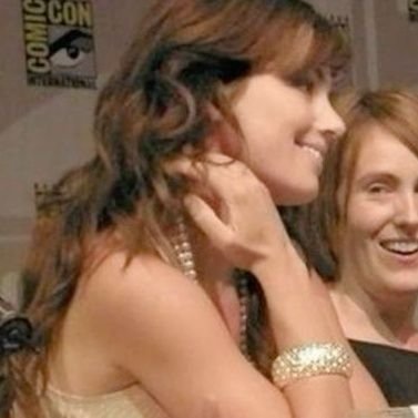 disccnnctd's profile picture. #sapphicsforsuperman