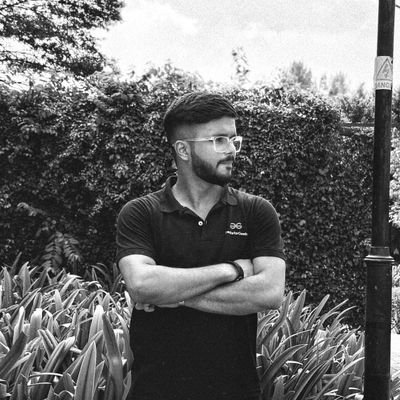ShivamS_0017's profile picture. Jack of many trades ♠️
