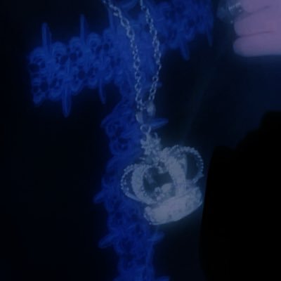 Ahode_Kusa_shi's profile picture. 読み あほで くさ。詩人としてしか生きていられない詩人。/18歳。ニート。ぱっくり開いた哲学と抑鬱の詩達/経歴 ココア共和国様傑作4回、日本現代詩人会様入選1回、佳作1回、2023年新人賞候補。/基本月1投稿。偶に2。/縮小@Bakade1_1Kusa基本誰でも通します