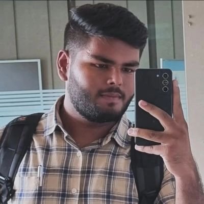 heygandharva's profile picture. 21, engineer. building @khojj_shop.
