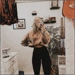 arolajacqu69301's profile picture. 