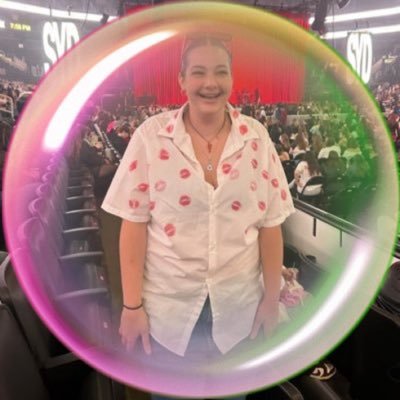 kenzstopper's profile picture. “the tiniest moves you make” | joekit lover | billie eilish girl | she/her | @wildflower1fan