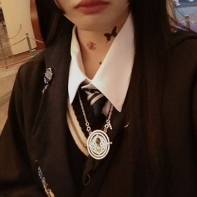 ayane_GITADORA's profile picture. ギタドラ垢です。（21）
ギタドラが好きな方、気軽にフォローどうぞ！！アイコン本人。こんな奴がピコピコやってます🎮🎮
ポンコツ看護師💉💊