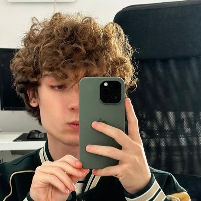 paulmartins198's profile picture. 