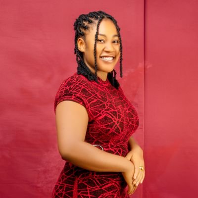 FavourIje's profile picture. 𝗚𝗿𝗮𝗽𝗵𝗶𝗰 𝗗𝗲𝘀𝗶𝗴𝗻𝗲𝗿🎨|Logo & Branding Expert |iHelp Start Ups,Businesses & Brands Worldwide with Stunning Visuals that Converts|@accessleum🌐