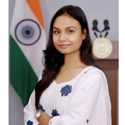 Meghamishraaa's profile picture. Master's in Politics || Voice for Democracy & Social Change || Inspired || Believer in Constitution & Dialogue || wazirpur