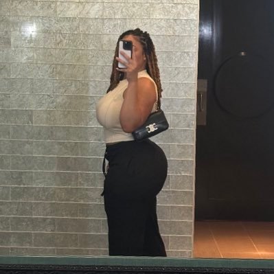 thekaisymone's profile picture. Real estate agent | Notary | YouTube/ Twitch : Kaila Simone