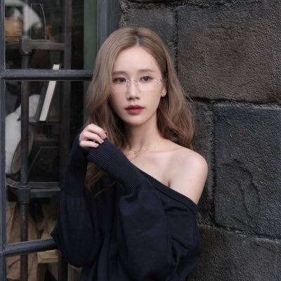 janeyehhouse's profile picture. (บ้านแกลอรี่ของเจน) Gallery Of Jane Methika IG @janeyehhouse #janeeyeh #GalleryofJane 💞