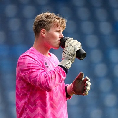 _teewye's profile picture. 