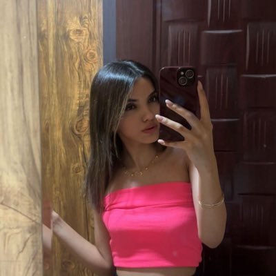 itsnstrnm's profile picture. 