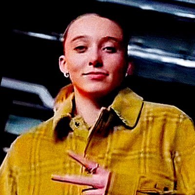 CHARLLOYDS's profile picture. —ft. Satire/Hating/Propagation/Subtweets/Hashtags. || Multiverse of Interests • Void. || Occasionally, the First at the Scene. || Nuisance. #truetothis. 😂🫵🏽