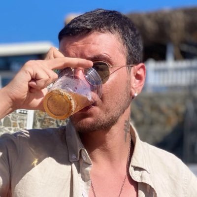 apranaxfordplus's profile picture. Abi biraz sinirli