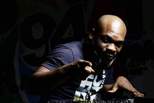 World famous premium, most redefined, disciplined, disc jockey practitioner
DJ SOLEX !!!