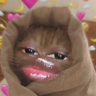 itour_'s profile picture. Almost a lawyer 👩🏽‍⚖️ | Mental health = my jam 💚 | Graphics = my rhythm 🎨 | Social Media & Digital Marketing = my blues 📲 | Love & sleep run this show ❤️😴