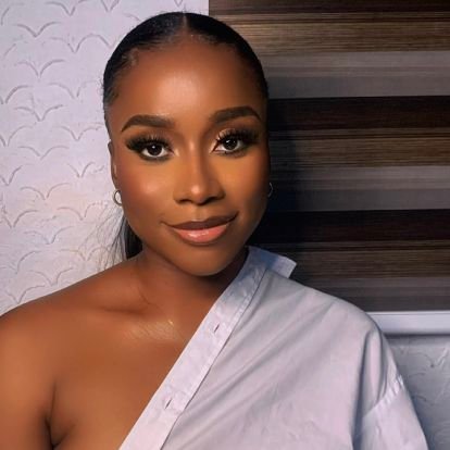 joyobasi9's profile picture. //B.A(Ed) English and Lit
//The Girls Girl
//Micah 7:7💕
//Ada Igbo 
//Content writer 
//Virtual assistant 
//An Educationist
// Kitchen Girl (Mama Jollof)