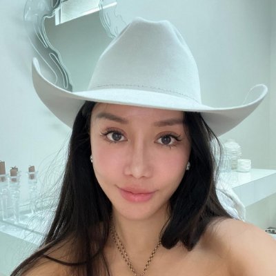 CaseyKid76's profile picture. Make yourself happy. Appreciate those who make you happy. You will find the essence of life