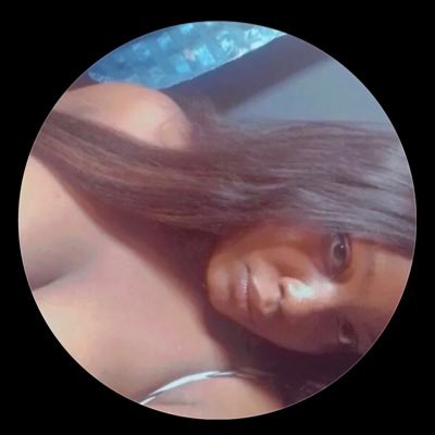 Jenninanchi's profile picture. Tired.
