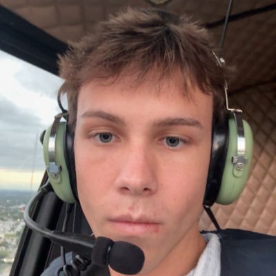 Adisznx's profile picture. 