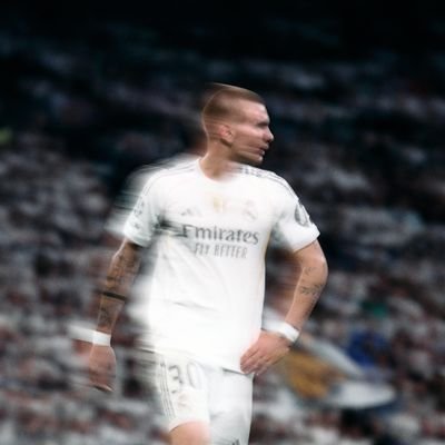 Leonareyes_25's profile picture. Cúcuta ❤️🖤 Colombia🇨🇴
Madrid 🤍