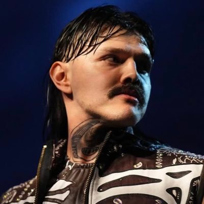 HeirOfGemini's profile picture. My Father held me back for so long, ahora camino sin el ใDominik Mysterio Fan Account.