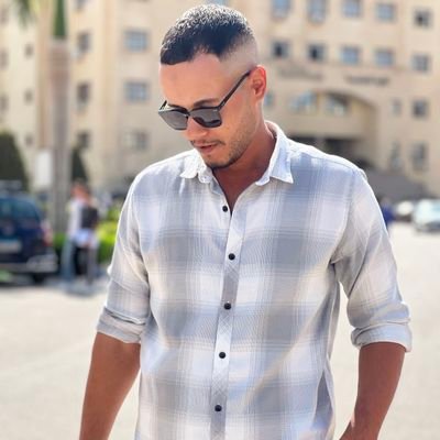 1911zzzz_'s profile picture. 