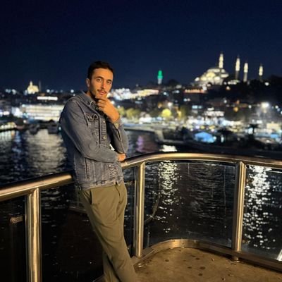 krd_abdull67126's profile picture. “İnsanın yolu uzun, yükü ağırdır; ama gönlü temizse ayağı taşa değmez.”