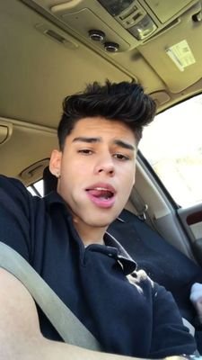 Cristia9695995's profile picture. 