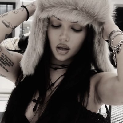 diorjckson's profile picture. for no mere mortal can resist the evil of the thriller