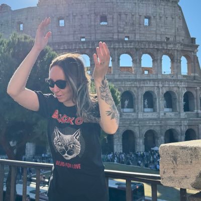 1DGAF's profile picture. ch-ch-ch-changes 🌿