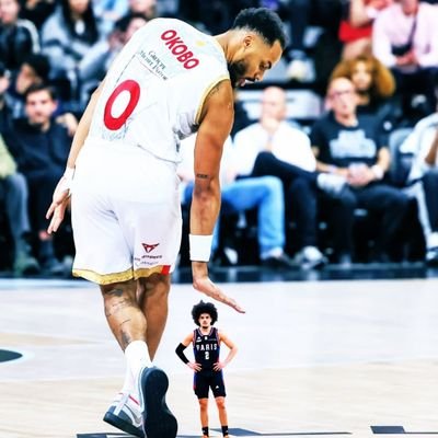 mika98000's profile picture. Made in 🇲🇨
🏀 @ASMonaco_Basket & ⚽️ @AS_Monaco fan.
🏎 @Charles_Leclerc x @schumacher
🎤 @GauvainSers