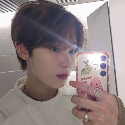 withejenk's profile picture. njz & katseye