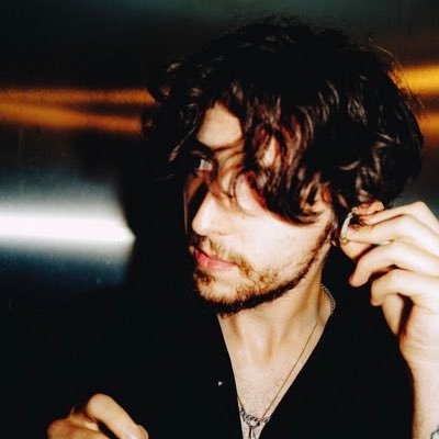 inhalerbelfastx's profile picture. @hollyinecstasy suspended 💔
