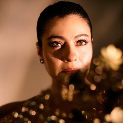 ughhumz's profile picture. -hyping my faves and ranting about nothing and everything. 

•creator of @KajolGifs•