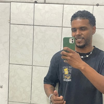 Lcnbfr's profile picture. bem apresentado de origem nobre // @Botafogo