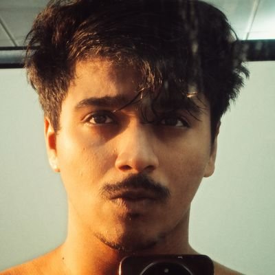 raaaghhzzz's profile picture. hip-hop • finance • art • curiosity 
//
₹