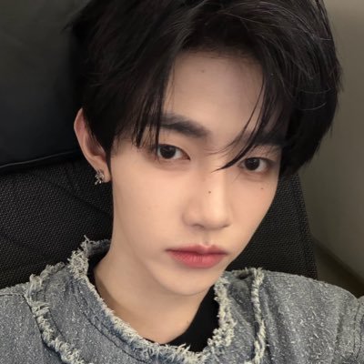 zholo725's profile picture. Only With 장하오