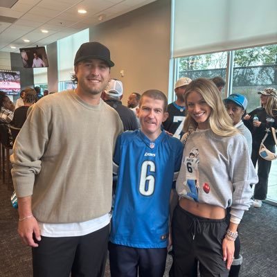 WillOglesbee's profile picture. #Squid is what they call me