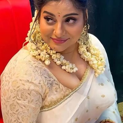 aunty_videosind's profile picture. This videos all im getting from internet only for entertainment purpose if anyone have any problem pls DM me i will remove it