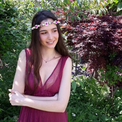 4_janey's profile picture. Confidence is not about being perfect; it’s about being unapologetically yourself.