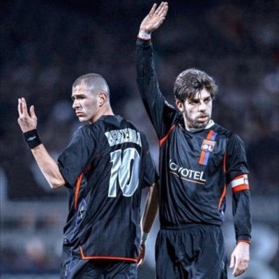 ismats4z's profile picture. supporter d’un club lyonnais en renaissance propagande darwin nunez 🫰 (since 2021)