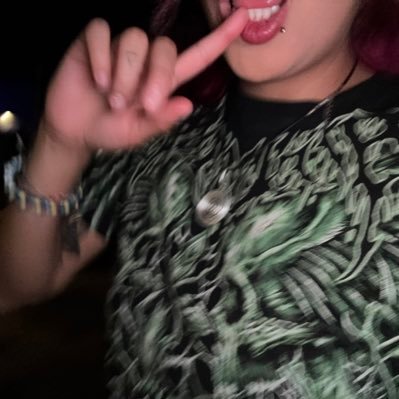 Prinzess_6's profile picture. horny slut! follow my link https://t.co/JpQBayDYOG for FACETIME & CUSTOM CONTENT 😻💦✨