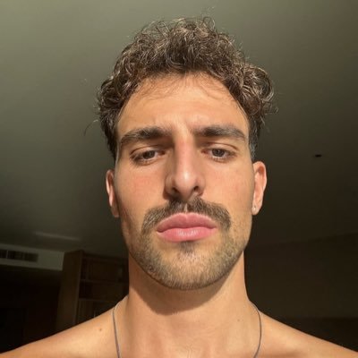 nevagav's profile picture. Exploration du rien mais pas vide de sens  || @Psg_inside