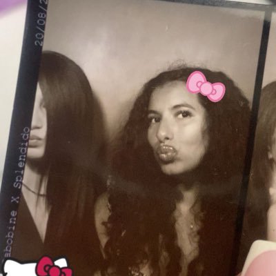 ackirua's profile picture. hot mess