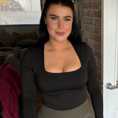 martha_aleex's profile picture. Irish 🇮🇪 27 🙏🏻